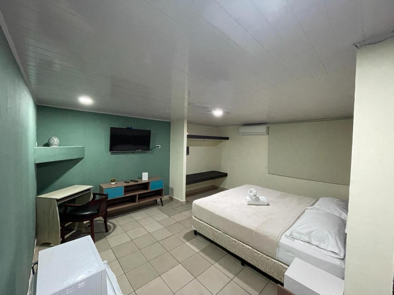 Hostal El Prado Kota Panama Bagian luar foto