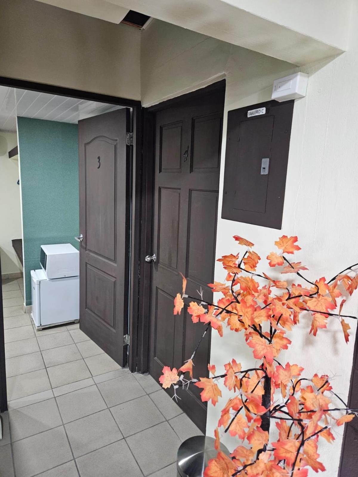 Hostal El Prado Kota Panama Bagian luar foto