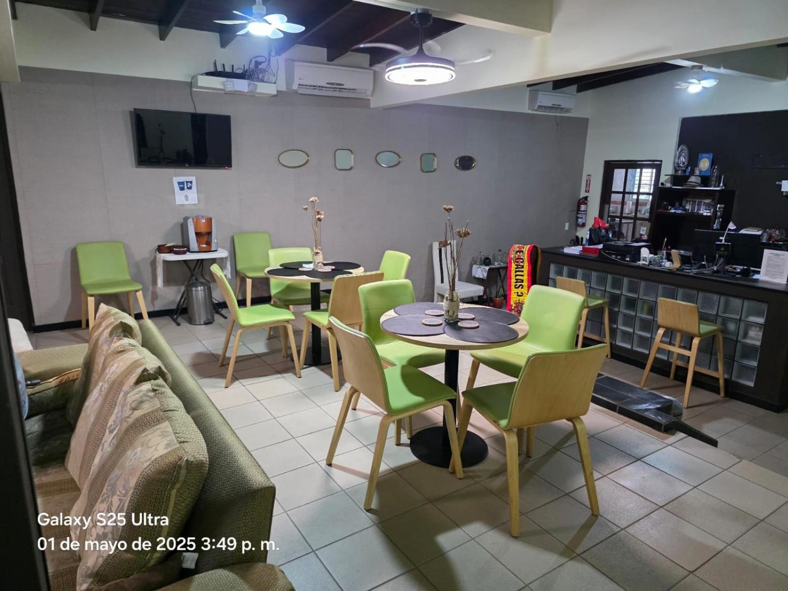 Hostal El Prado Kota Panama Bagian luar foto
